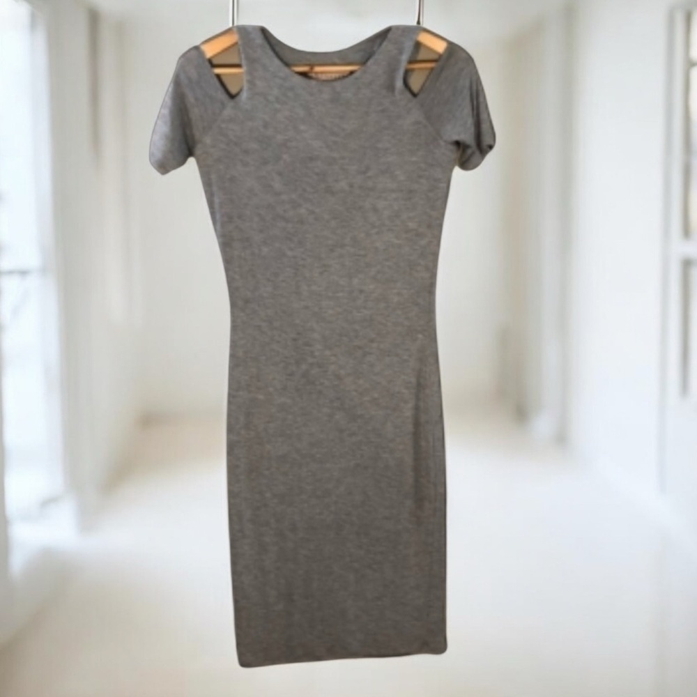 ☀️Philosophy Cold Shoulder Dress- ADORABLE And Comfy